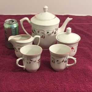 Vintage Farberware White Christmas Tea Set Tea Pot